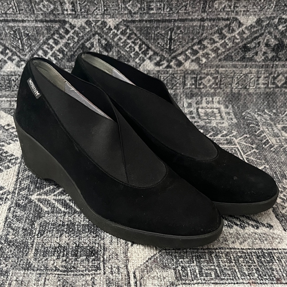 Women's Black Wedge Shoes
